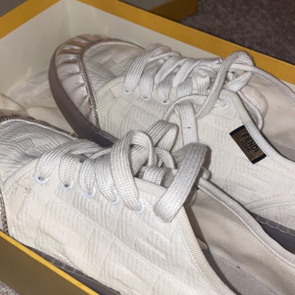 Fendi Sneakers size 38 . Slightly worn , clean great style and comfortable. - Picture 4 of 4